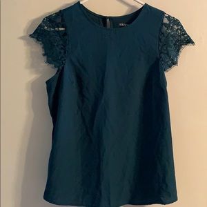 NWT Merona blouse with lace sleeves s